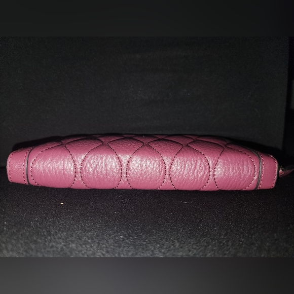 Vera Bradley Quilted Georgia Wallet. NEW With Tags - Picture 5 of 10